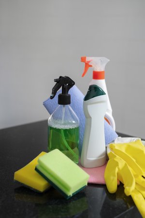 Household Cleaning Products That Combine Power and Eco-Friendly Care