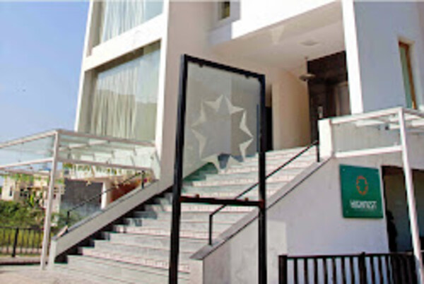 Book your stay at Highnest and see for yourself why we're excited to get started.€